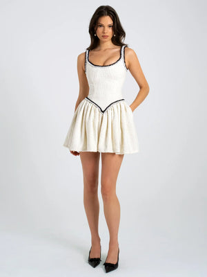 Kontrast Bağlama Detaylı Pliseli Tweed Kısa Elbise