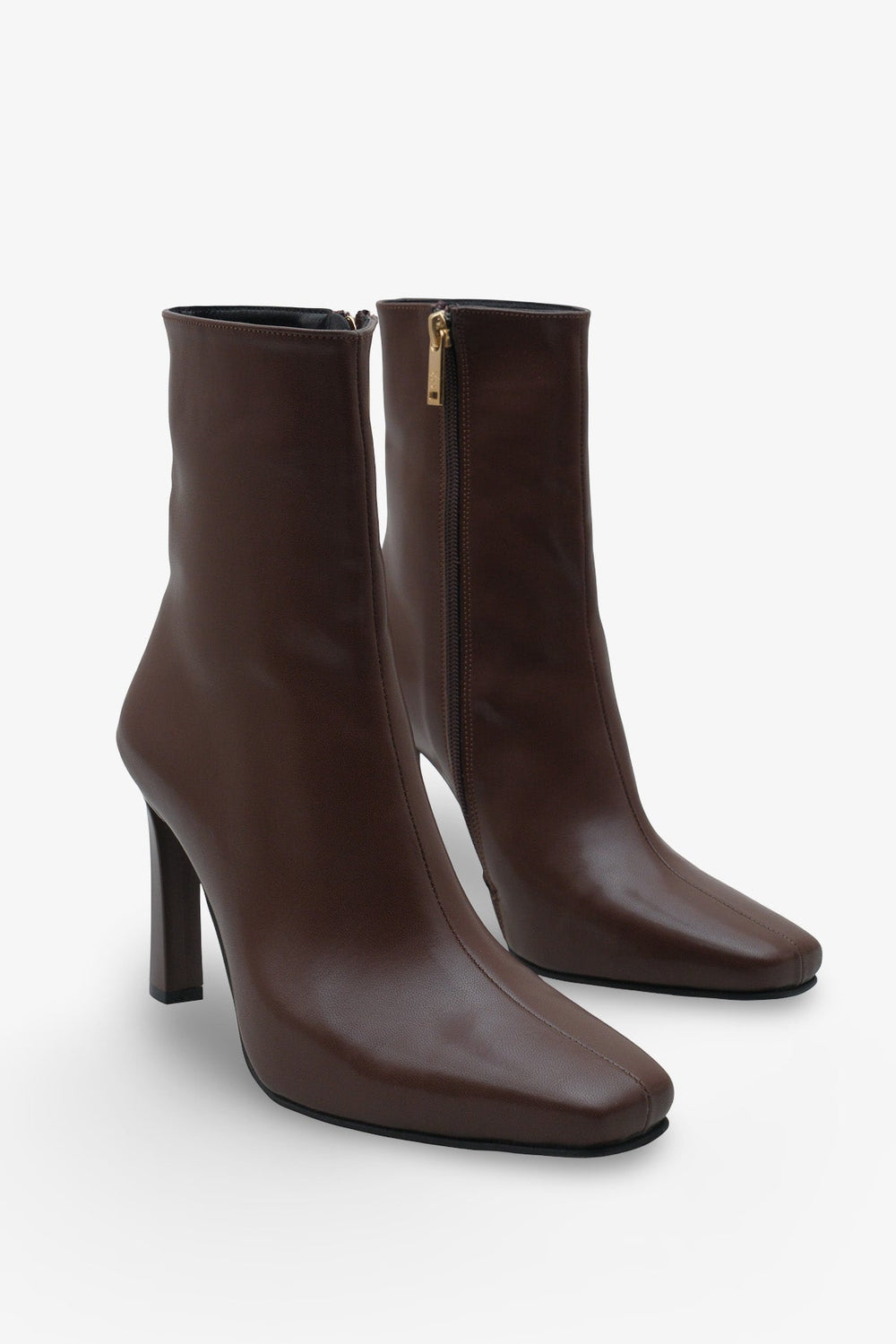 Kadın Topuklu Küt Burun Yandan Fermuarlı Günlük Bot Momres Kahve