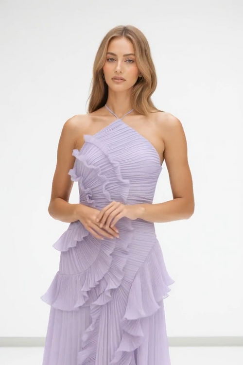 Lilac Breeze: Boyundan Bağlamalı & Plise Fırfırlı Maksi Elbise
