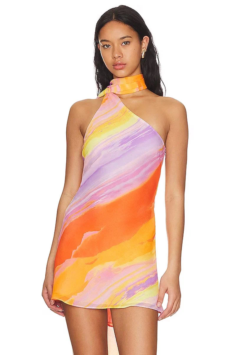 Halter Sırt Dekolteli Batik Kısa Elbise